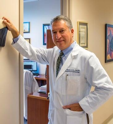 Leonardo Blachar, MD