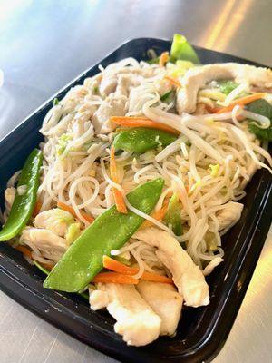 Chicken chow mei fun