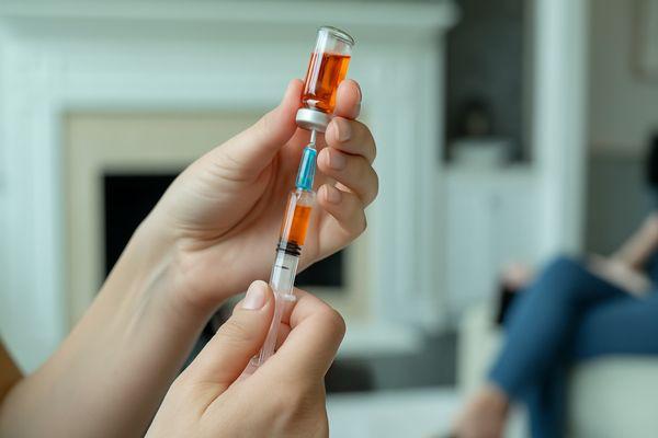 Drawing up IV Vitamins