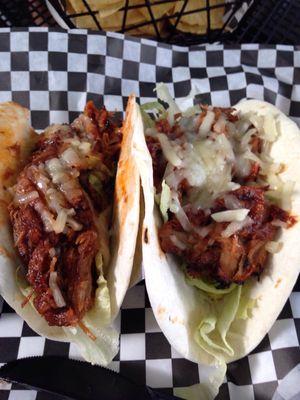 Pulled pork street taco