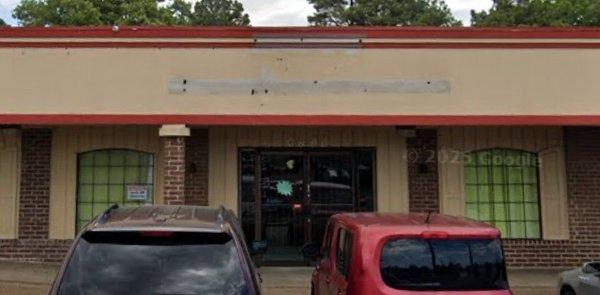 storefront (business closed)