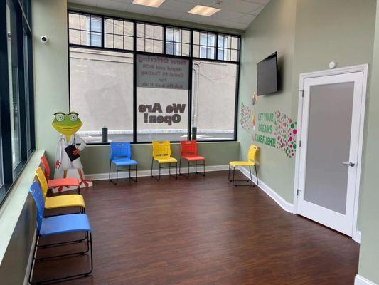 Your Kids Urgent Care - New Providence, NJ Interior Photo