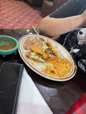 La Morena Restaurant & Cantina