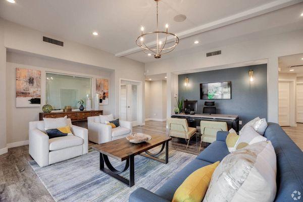 Maravilla Apartments