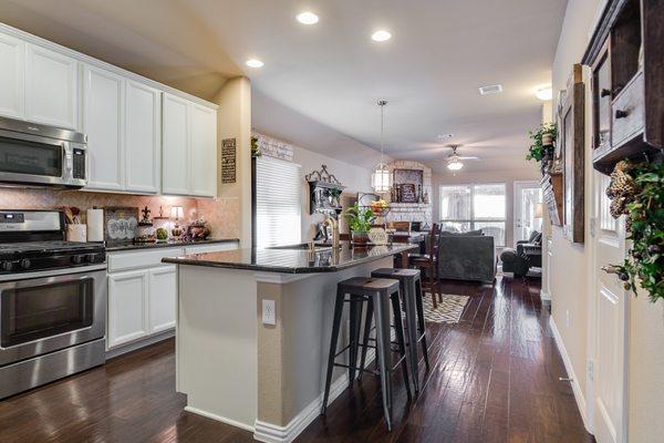 Laura White - Compass