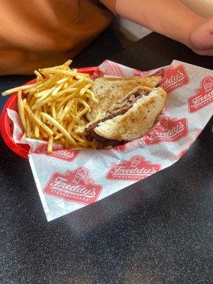 Freddy's Frozen Custard & Steakburgers