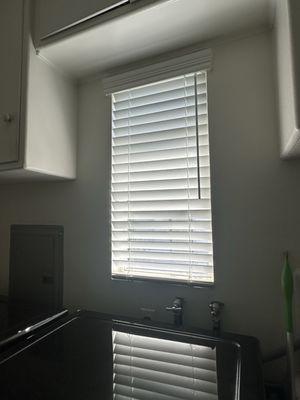 Unique Drapery & Custom Blinds