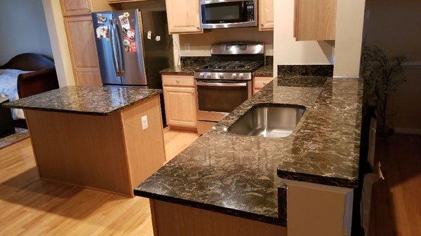 Cambria - Laneshaw quartz kitchen countertops