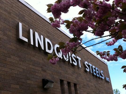 Lindquist Steels Inc