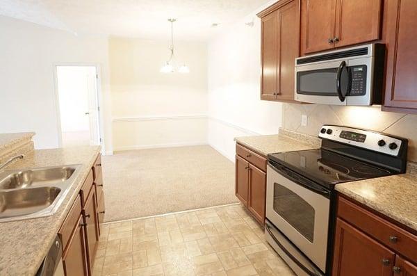 Summerlyn Cottages Apartments