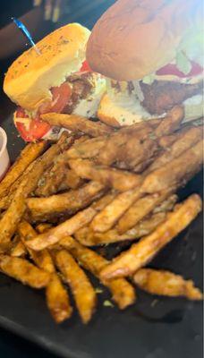 Salmon sliders with fries