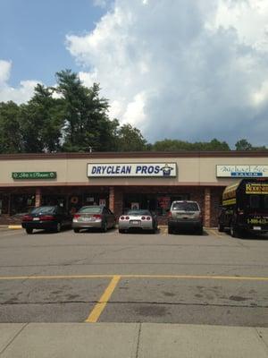 Mansfield Dry Clean Pros -- 660 East Street / Route 106, Mansfield Storefront
