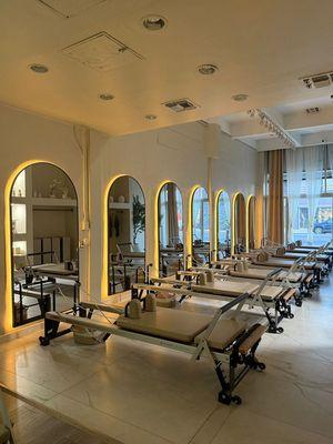 Pilates reformer classes in LA