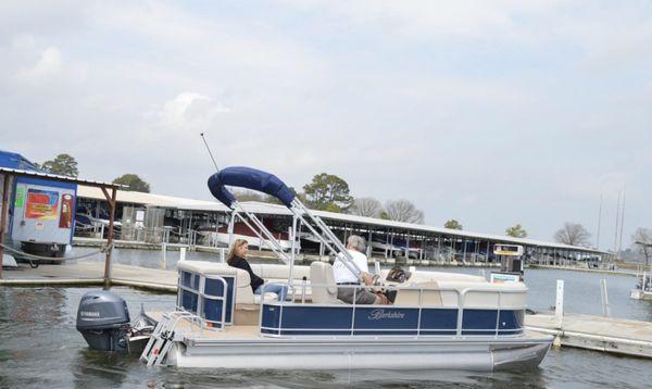 Einstein's Ship Store