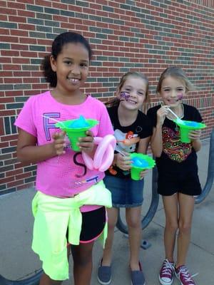 Lone Star Elementary loves Toadally Ice