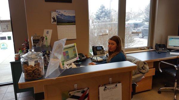 Jessica Blick one of our great front end staff ready to great you!