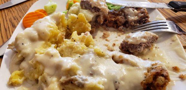 Chicken Fried Steak, taste like chicken. This was a heavy lunch, it was great for a great price.