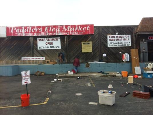 Peddlers Flea Market