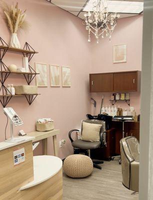 Welcome to Hallow Hair Co.