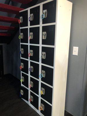 Free lockers, I believe?