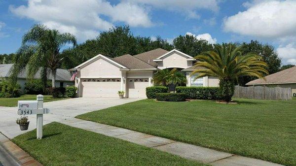 HomeTeam Lawn & Landscape