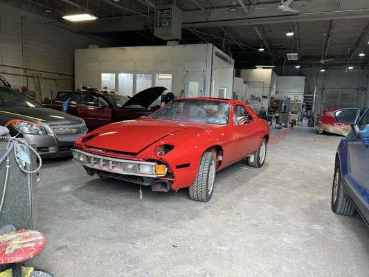 Maaco Auto Body Shop & Painting