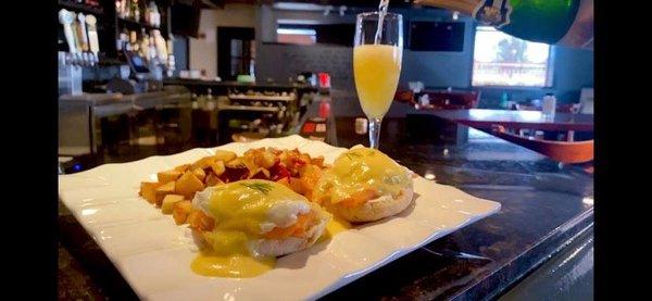 Smoked Salmon Benedict