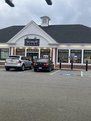 Lloyd’s Deli & More