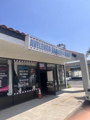 Avelenda Barber & Beauty