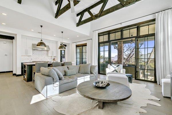 Austin Lakeside Properties