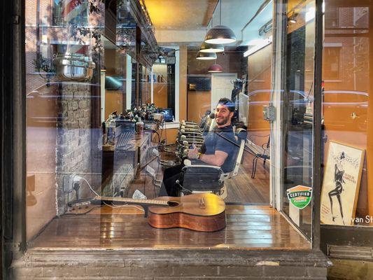 Thank you Robert for the great haircuts and for letting me take your picture this morning!