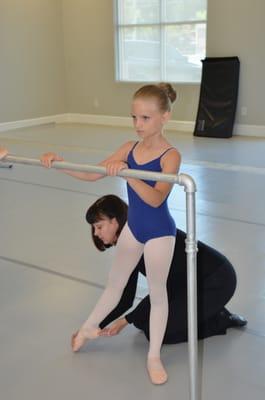 Proper placement for tendu.