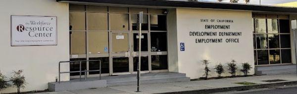 Street view public entrance to EDD Santa Barbara. Parking is in back.