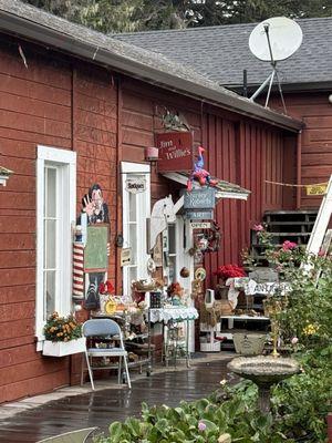 Jim & Willie's Antiques & Collectibles