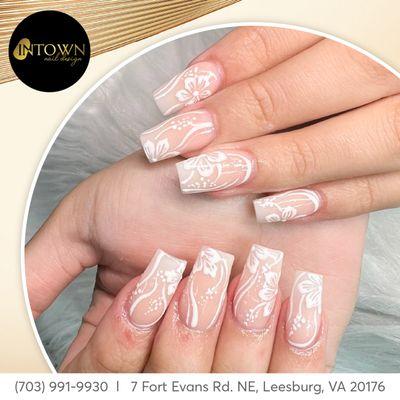 Don't let broken or chipped nails ruin your vibe! Regular touch-ups keep them flawless and fabulous.
Schedule your next visit today a