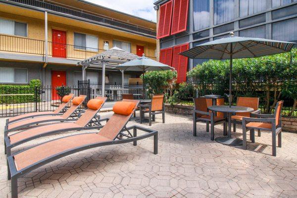 Greenway Court Apartments