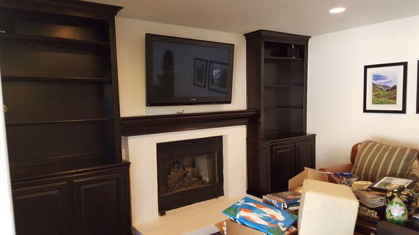 Entertainment center