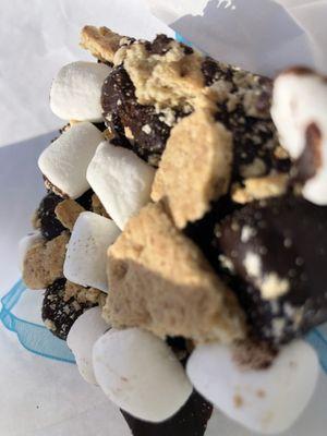 S'more chocolate bark