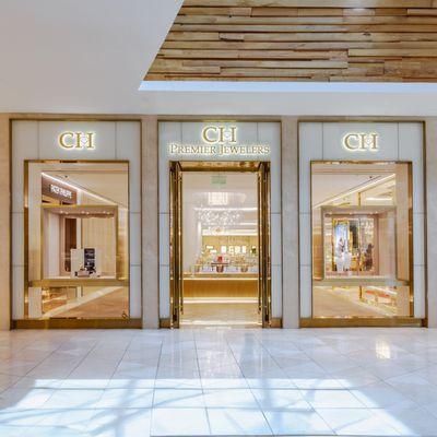 CH Premier Jewelers Store Front