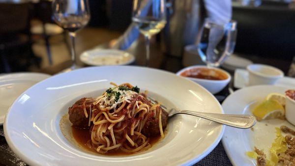 The man I went with (lol) ordered Pasta and meatballs.  It was sooo delicious!  I was picking off of his plate.