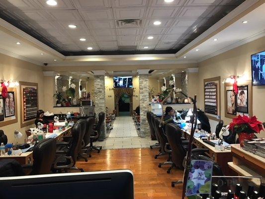 Lee's Nail & Day Spa