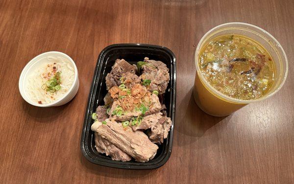 Carryout #51 Tom Leng with rice noodles, $17.95.