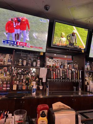 Wings Sports Bar & Grille