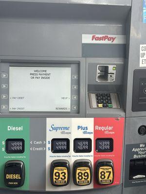 Wow! Look at those prices at the Mobil! Clearly you don't want customers. Save a dollar+ a gallon and go to 7/11