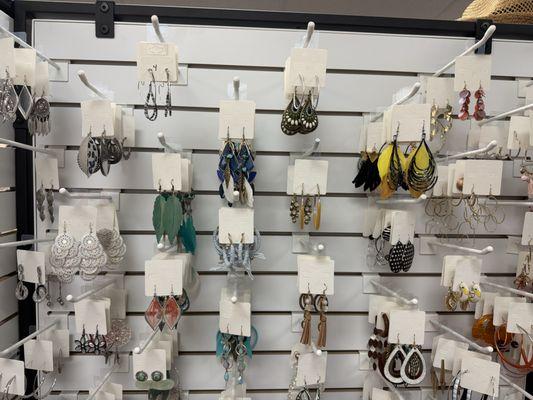 All new earnings 3 for 10$