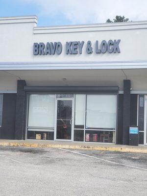 Bravo Key & Lock
