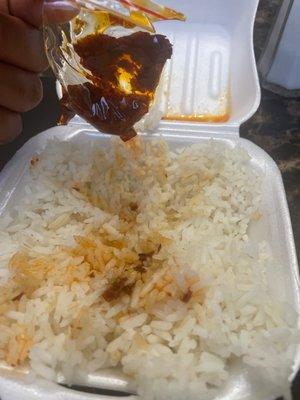 I had asked for hot sauce and it came in a lil baggy smh.