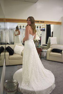 DaVinci's Bridal And Formal Outlet