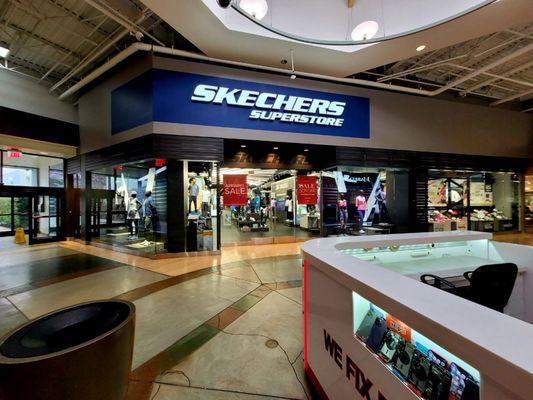 SKECHERS Factory Outlet