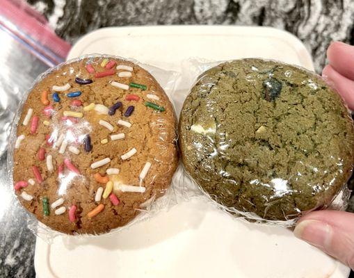 One of the other cookie sandwiches next to the green one (the pic doesn't do the green-ness justice!)